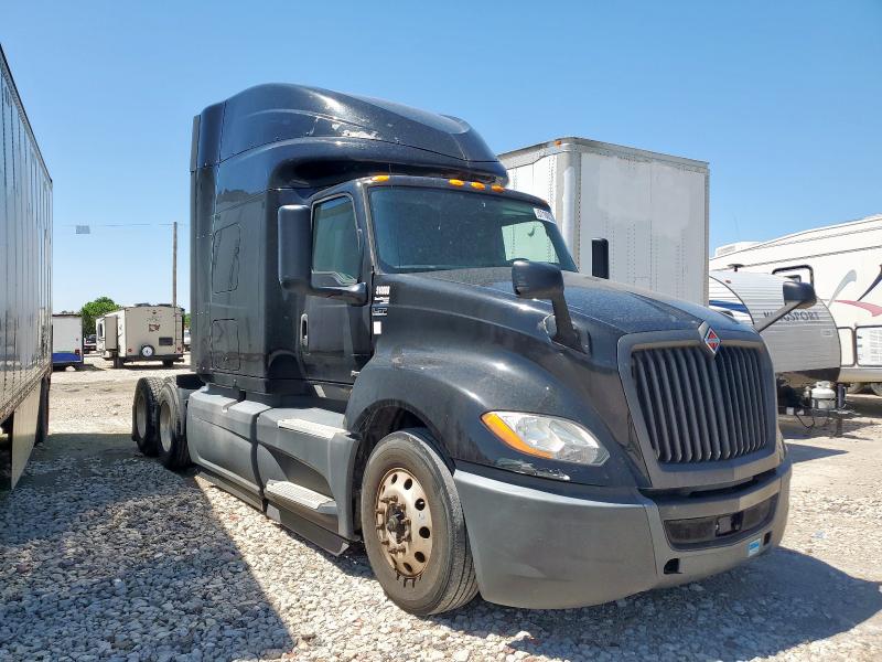 2019 International Lt625