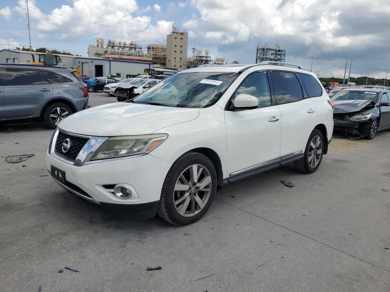 2013 Nissan Pathfinder S for Sale in New Orleans, LA - Front End