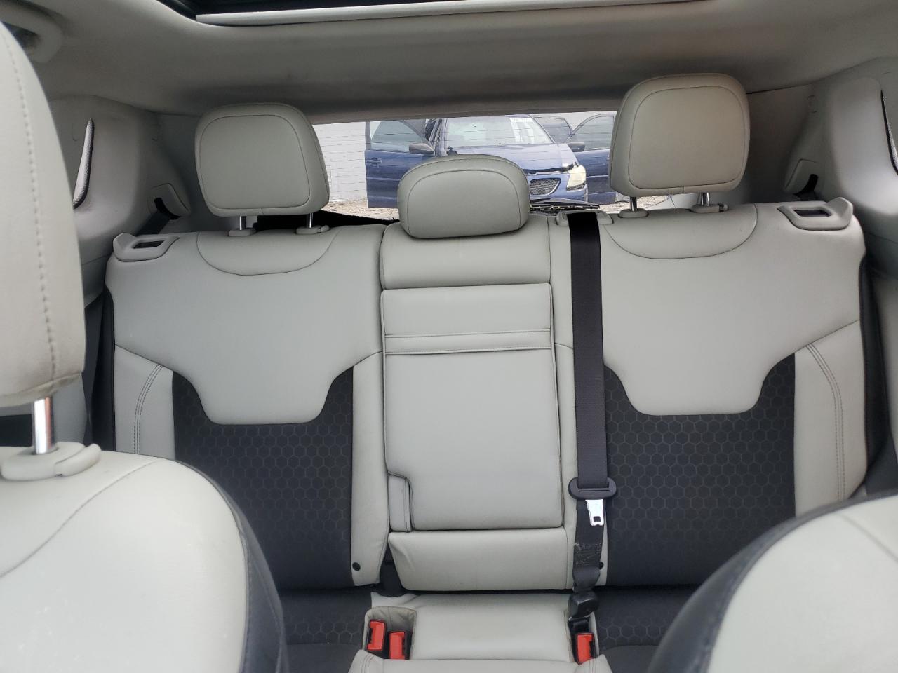 2019 Jeep Compass Latitude VIN: 3C4NJCBB8KT832713 Lot: 57109145