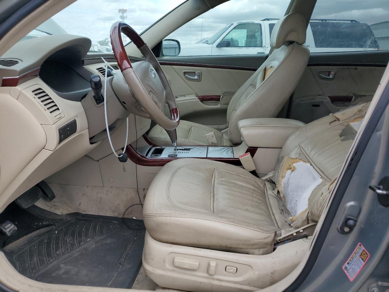 2006 Hyundai Azera Se VIN: KMHFC46F76A054625 Lot: 56588315