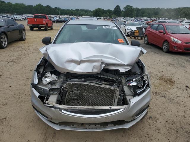 Sedans CHEVROLET CRUZE 2015 Srebrny