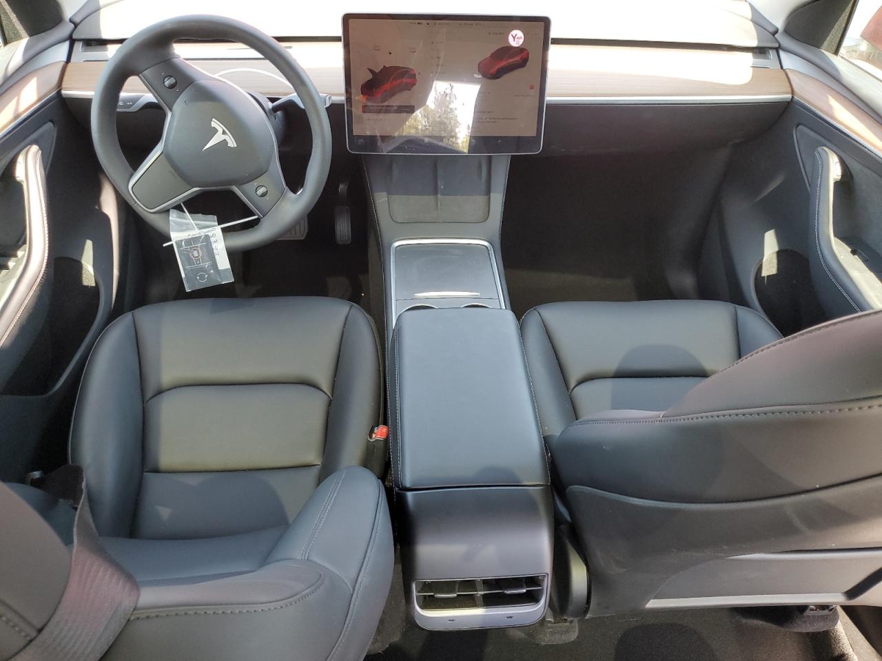 2024 Tesla Model Y VIN: 7SAYGDEE4RF156411 Lot: 56753665