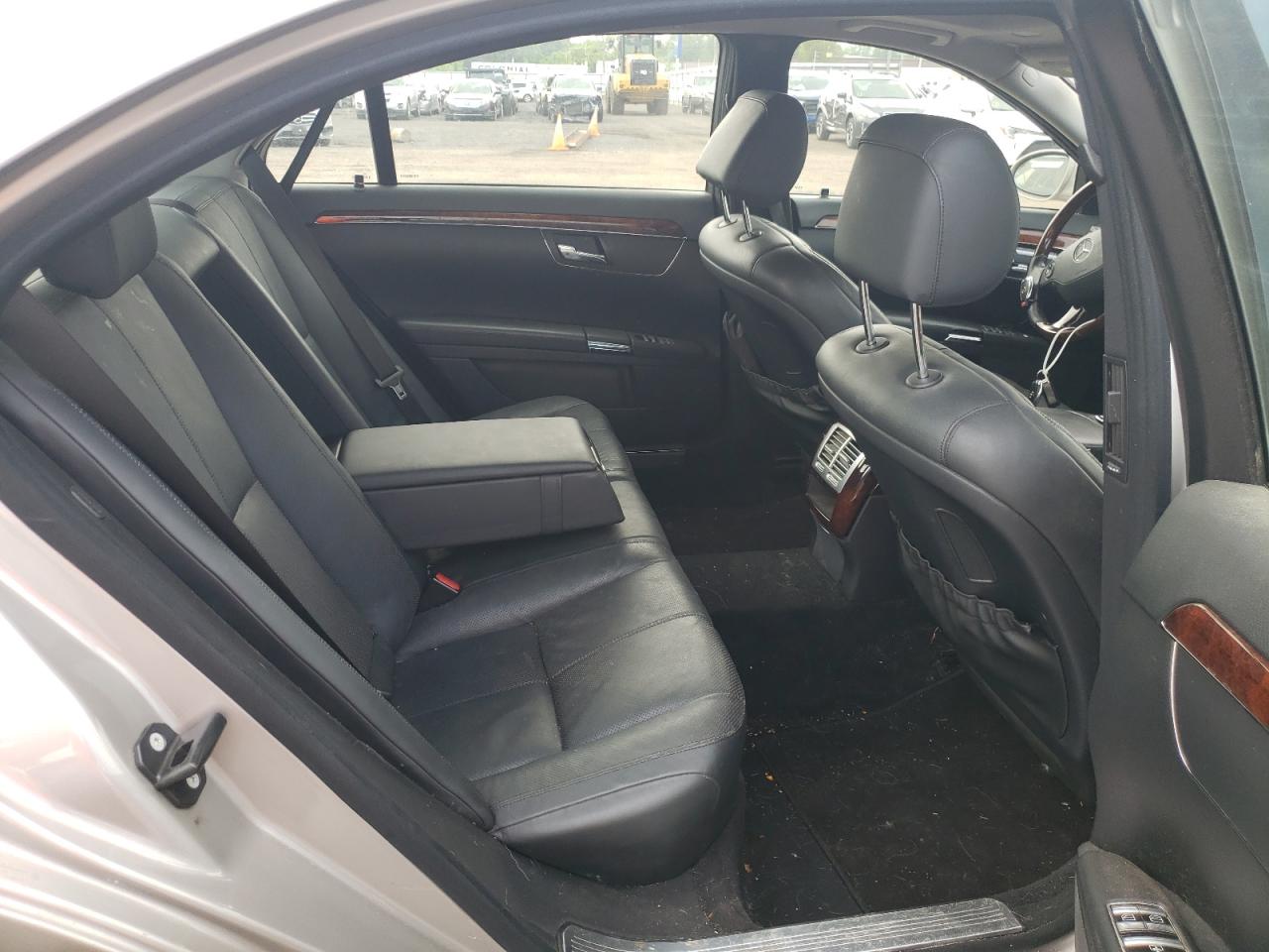 2007 Mercedes-Benz S 550 VIN: WDDNG71X57A020390 Lot: 57353345