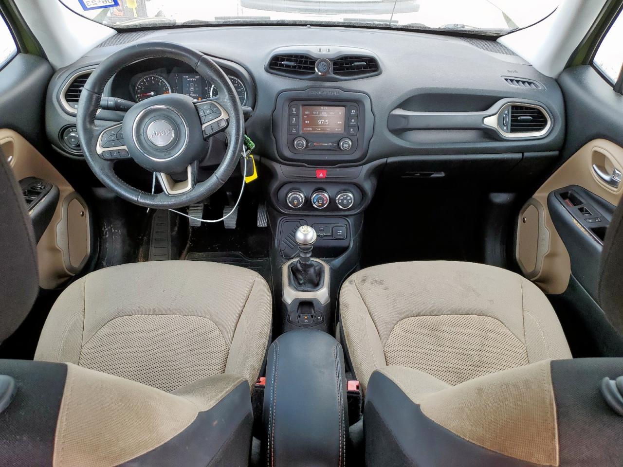 2016 Jeep Renegade Latitude VIN: ZACCJABWXGPC84761 Lot: 57351695