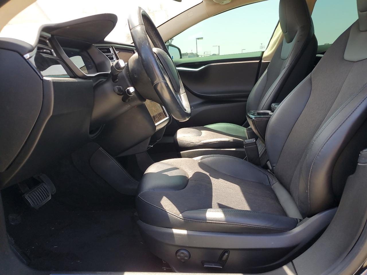 2015 Tesla Model S VIN: 5YJSA1E14FF117457 Lot: 57451205