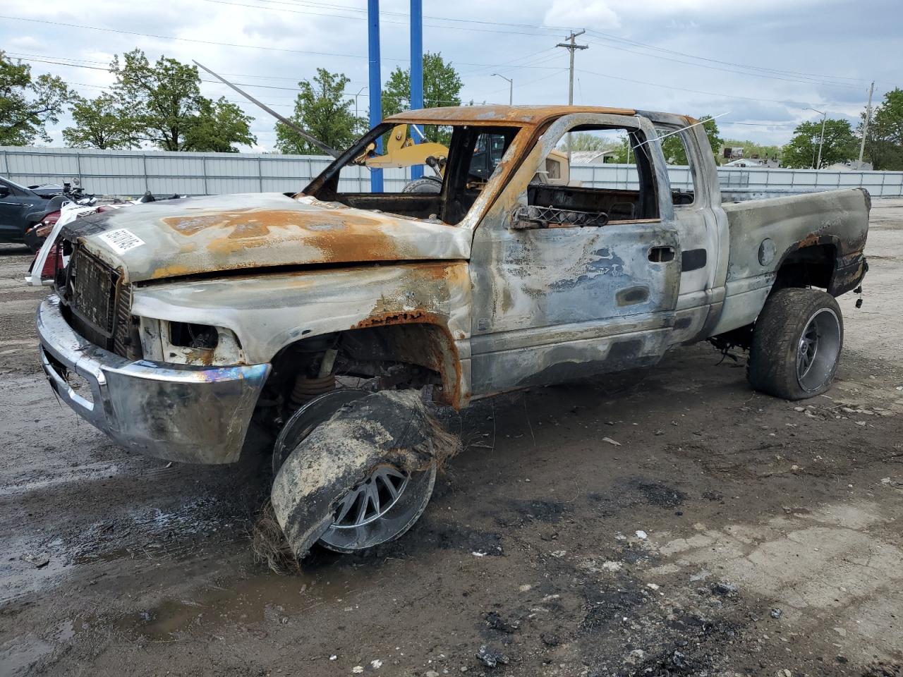 2002 Dodge Ram 2500 for Sale in Fort Wayne, IN - Burn