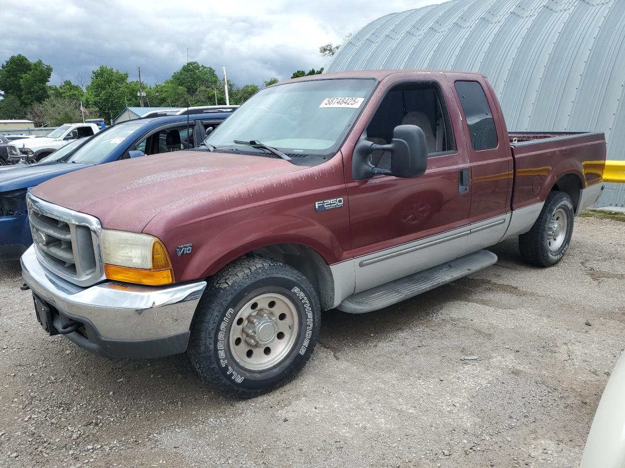 2000 Ford F250 Super Duty იყიდება Wichita-ში, KS - Vandalism