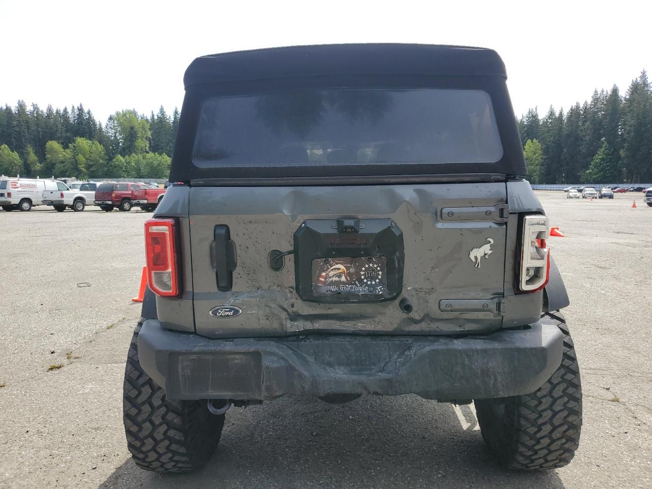 2022 Ford Bronco Base VIN: 1FMDE5BH7NLB37571 Lot: 56366175