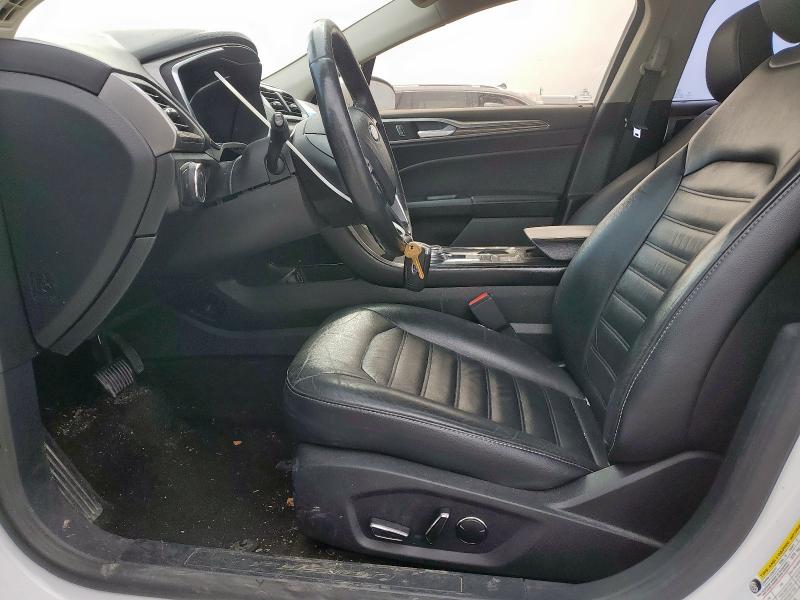  FORD FUSION 2018 Білий