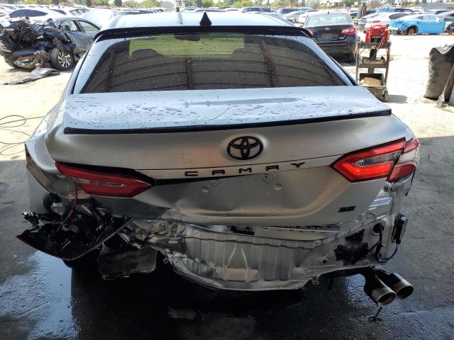  TOYOTA CAMRY 2018 Серебристый