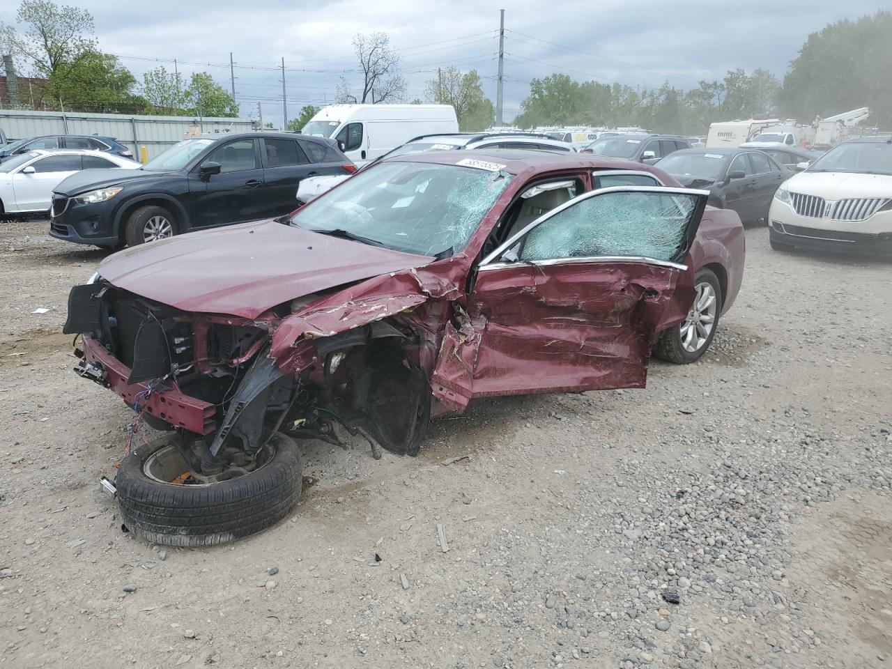 2021 Chrysler 300 Touring na sprzedaż w Lansing, MI - Front End