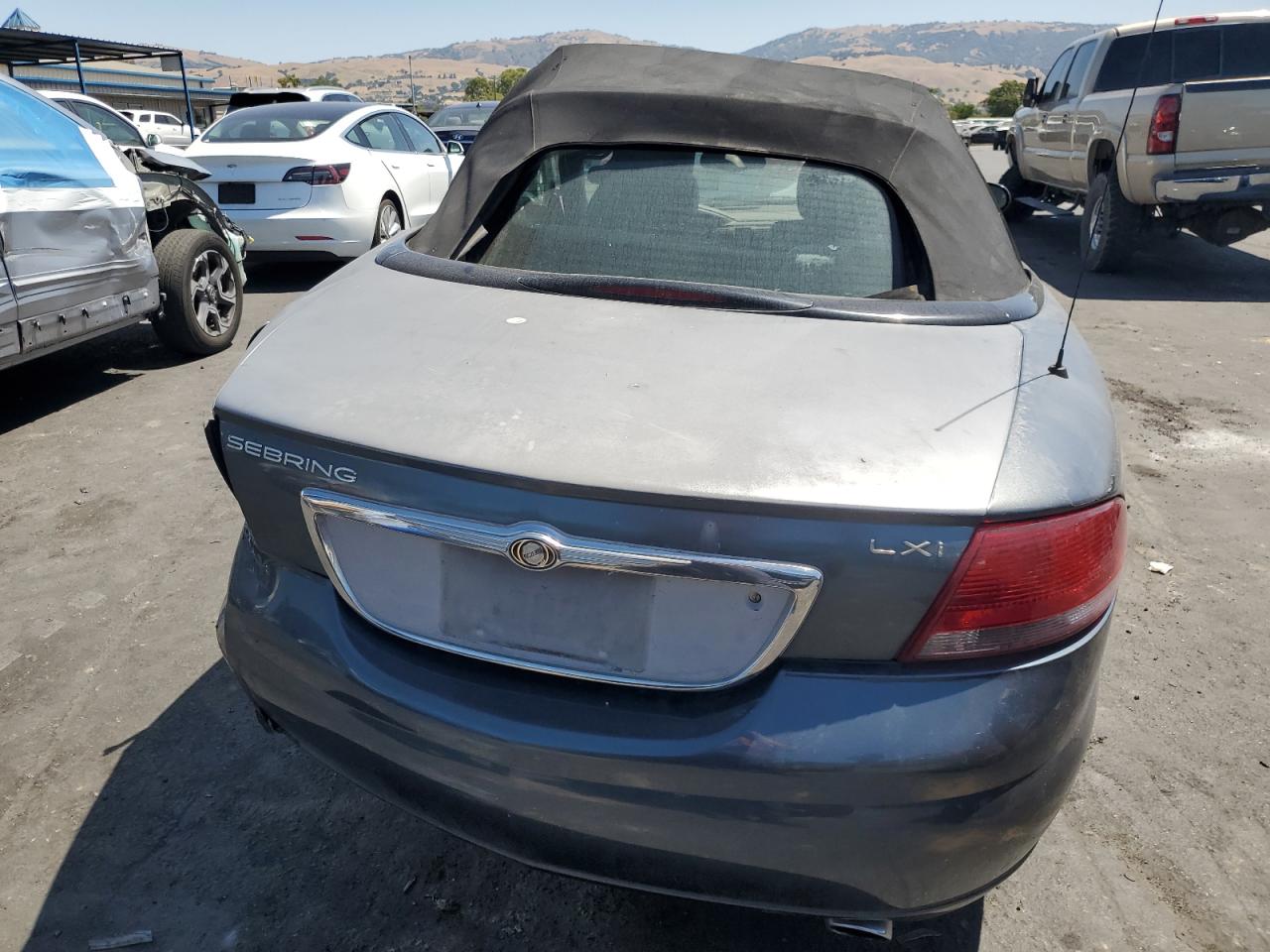 2002 Chrysler Sebring Lxi VIN: 1C3EL55R22N352606 Lot: 58431625