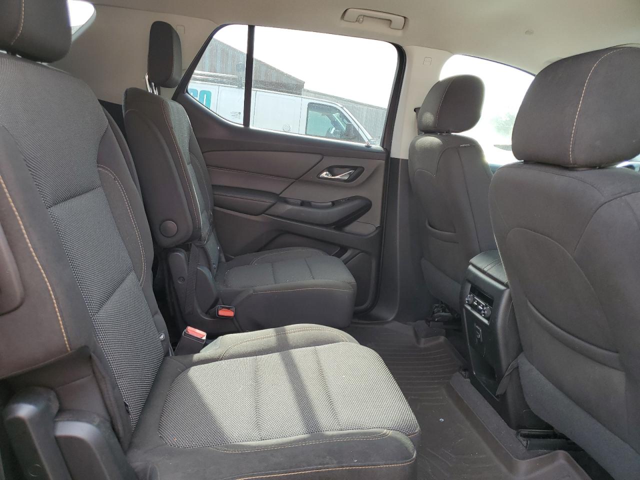 2018 Chevrolet Traverse Lt VIN: 1GNERGKWXJJ281118 Lot: 57073265