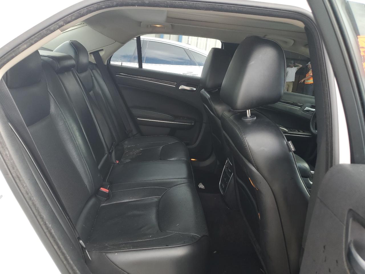 2016 Chrysler 300C VIN: 2C3CCAEG9GH343061 Lot: 55858415
