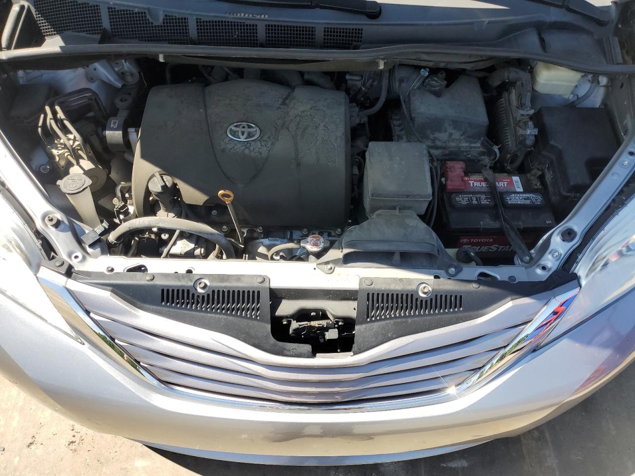 2017 Toyota Sienna Xle VIN: 5TDYZ3DC2HS817445 Lot: 56551795