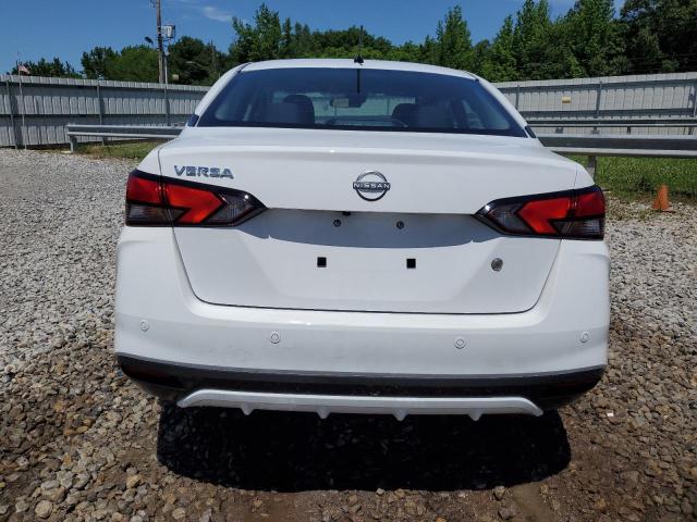  NISSAN VERSA 2024 Белы