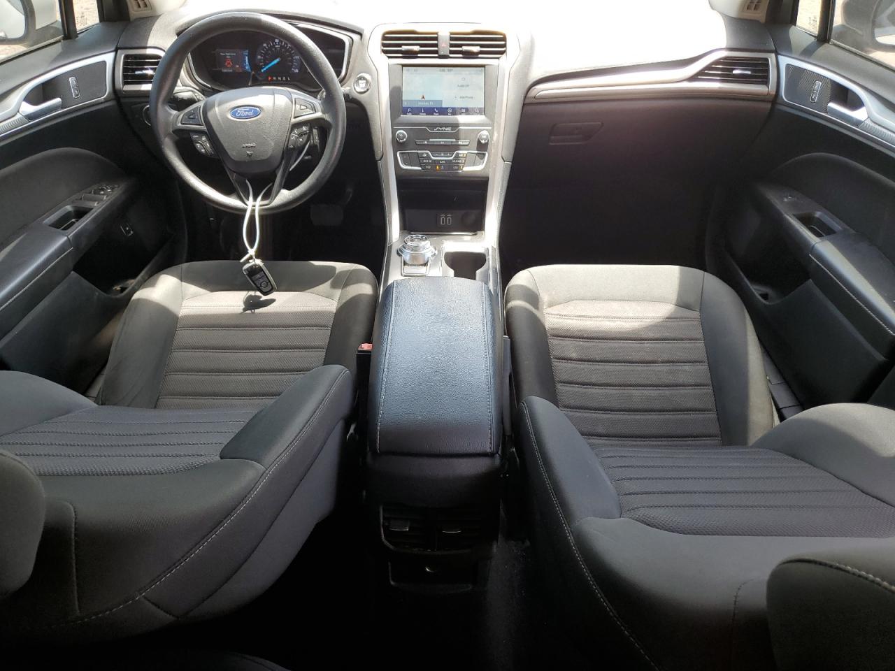 2019 Ford Fusion Se VIN: 3FA6P0LU6KR285123 Lot: 54023625