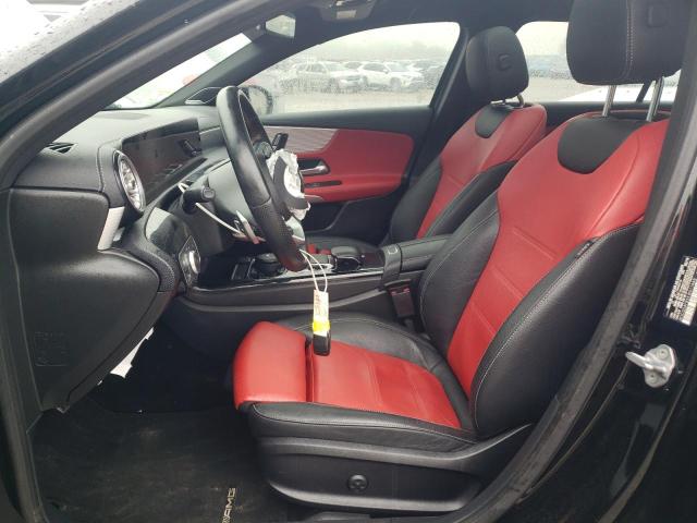  MERCEDES-BENZ A-CLASS 2019 Чорний