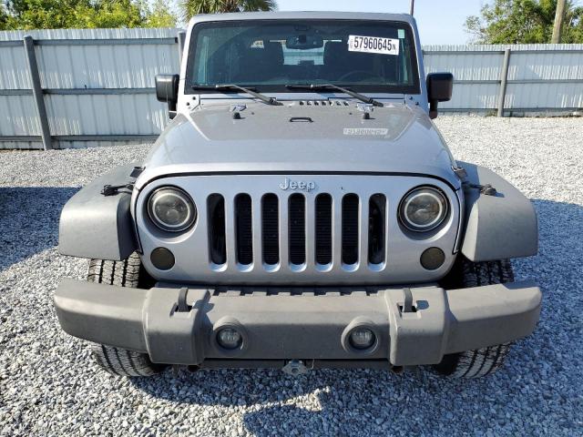 Внедорожники JEEP WRANGLER 2015 Серебристый