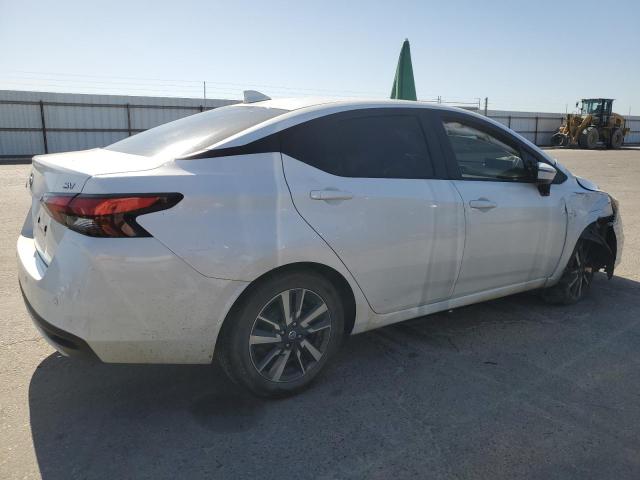  NISSAN VERSA 2021 Білий