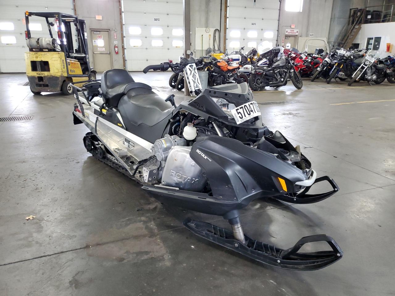 2015 Skidoo Skandic na sprzedaż w Ham Lake, MN - Front End