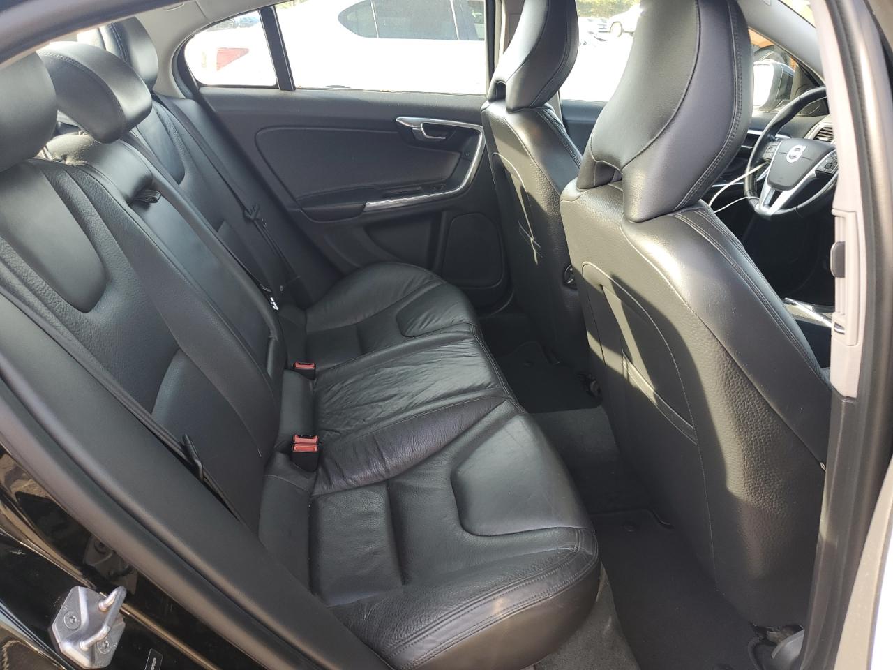 2014 Volvo S60 T5 VIN: YV1612FH5E2270329 Lot: 56381835