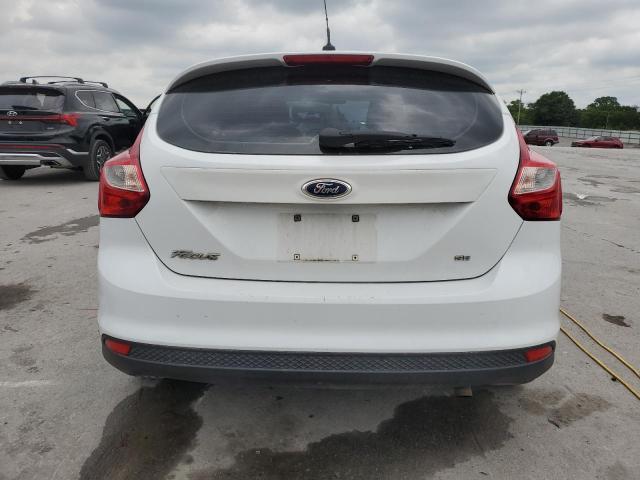 Hatchbacks FORD FOCUS 2013 Biały