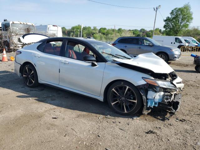  TOYOTA CAMRY 2018 White