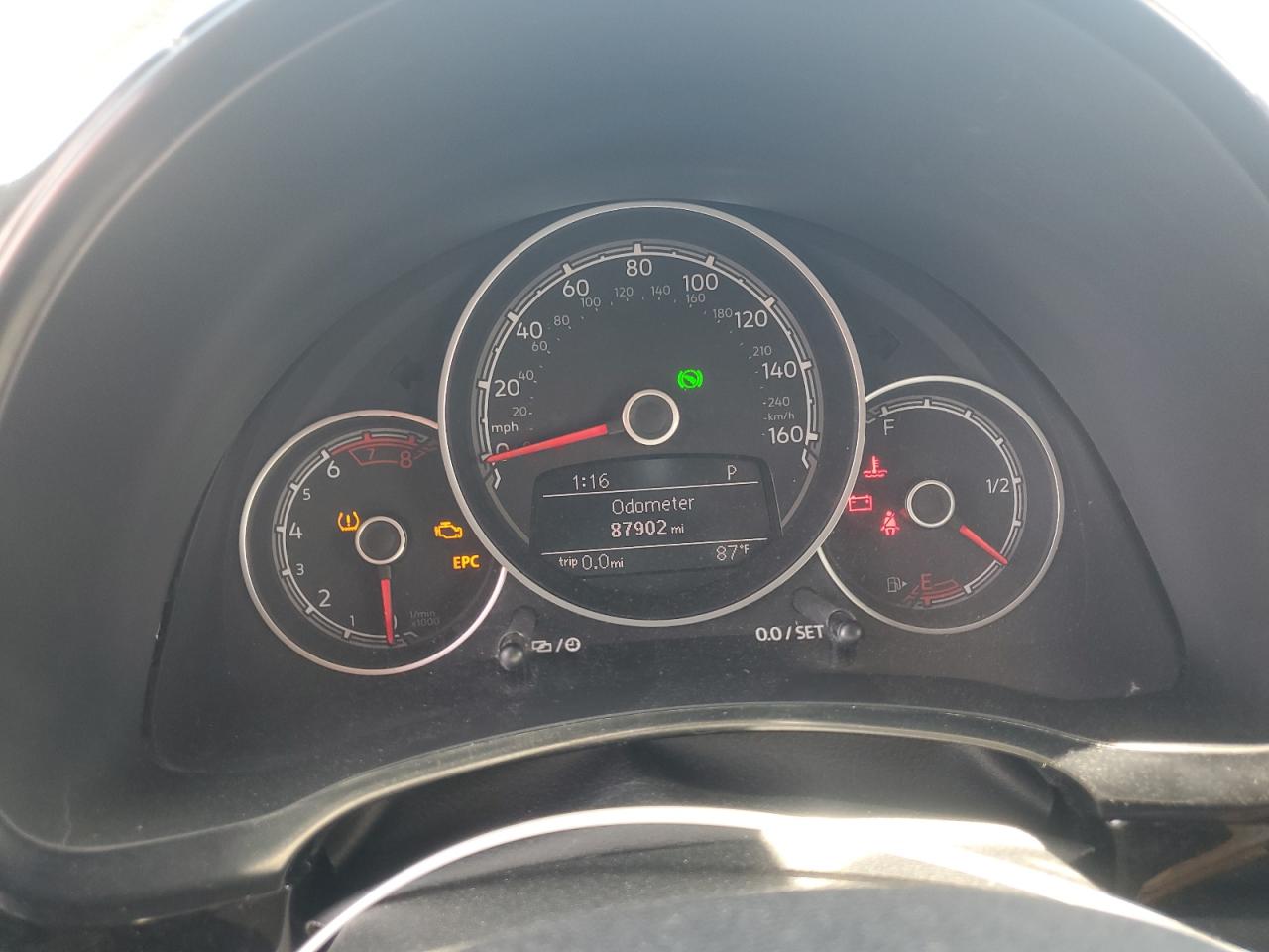 2018 Volkswagen Beetle S VIN: 3VWFD7AT6JM717370 Lot: 55814455