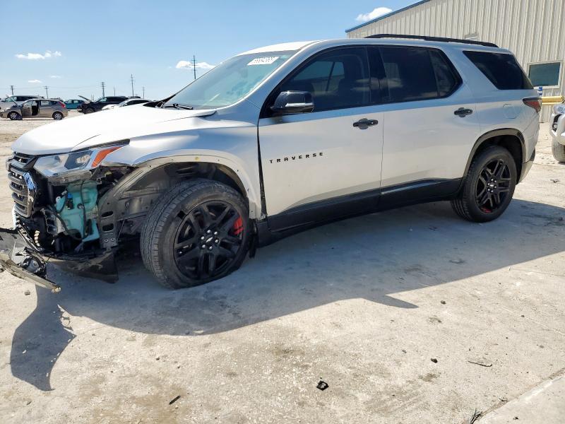  CHEVROLET TRAVERSE 2020 Серебристый