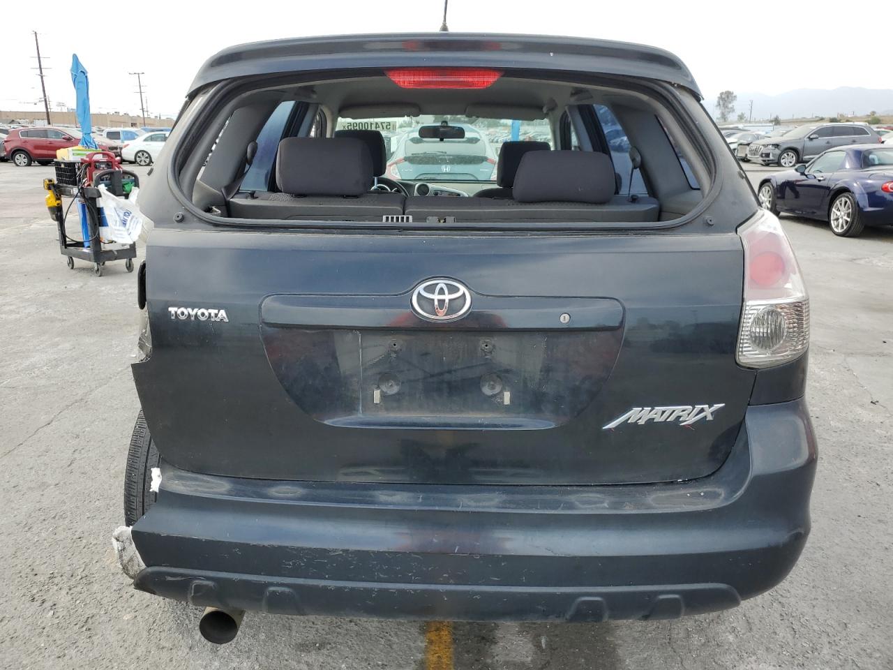 2005 Toyota Corolla Matrix Xr VIN: 2T1KR32E25C459438 Lot: 57410095