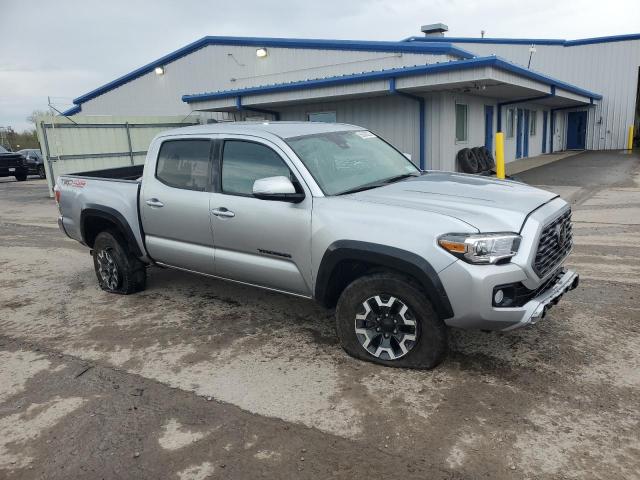  TOYOTA TACOMA 2023 Srebrny