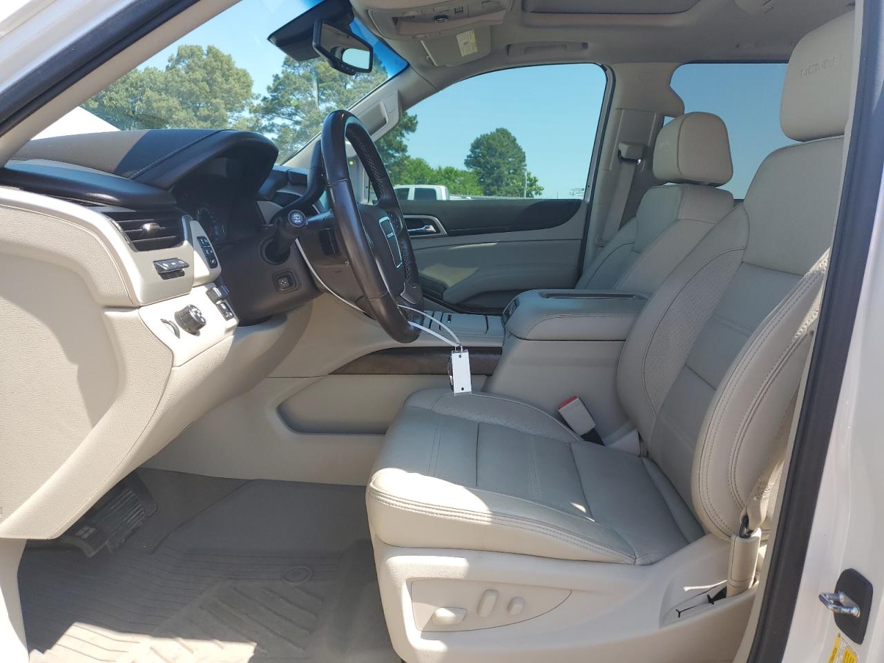 2019 GMC Yukon Xl Denali VIN: 1GKS1HKJXKR174820 Lot: 56588985