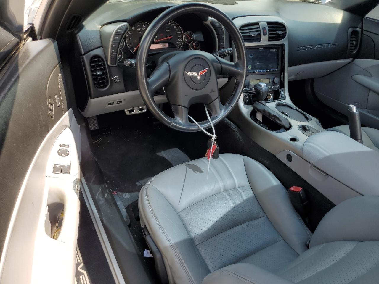 2005 Chevrolet Corvette VIN: 1G1YY24U355112704 Lot: 56691785