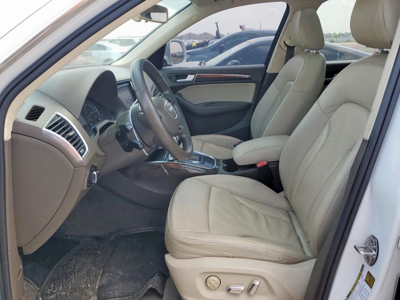 2014 Audi Q5 Premium VIN: WA1CFAFP3EA055866 Lot: 56986335
