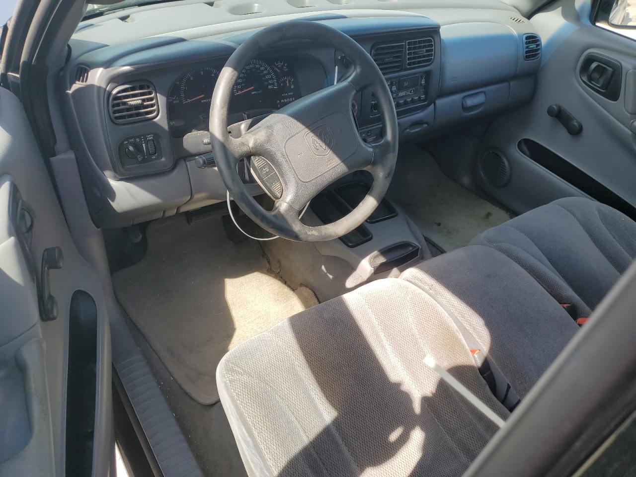 2000 Dodge Dakota VIN: 1B7GL22X7YS523916 Lot: 56334055