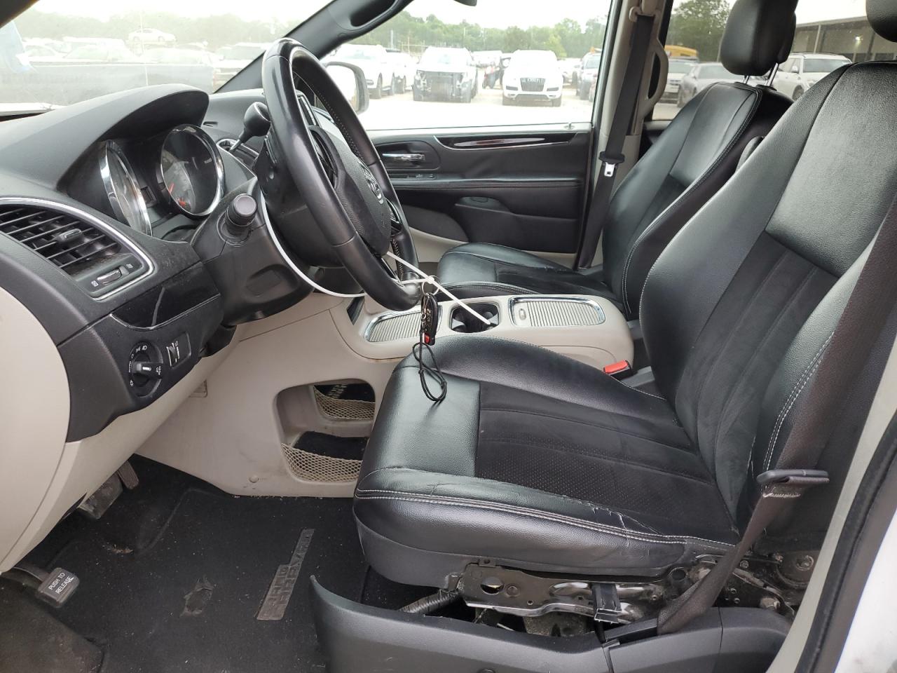 2017 Dodge Grand Caravan Sxt VIN: 2C4RDGCG3HR864992 Lot: 64481515