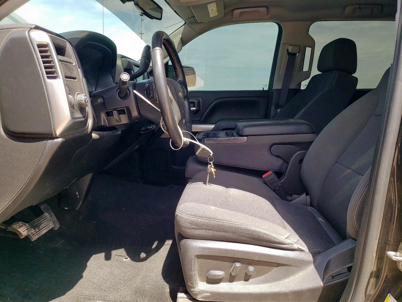 2018 Chevrolet Silverado C1500 Lt VIN: 3GCPCRECXJG443279 Lot: 56750505