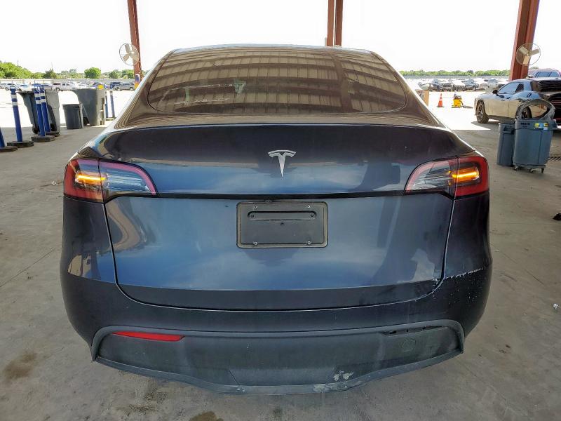  TESLA MODEL Y 2024 Szary