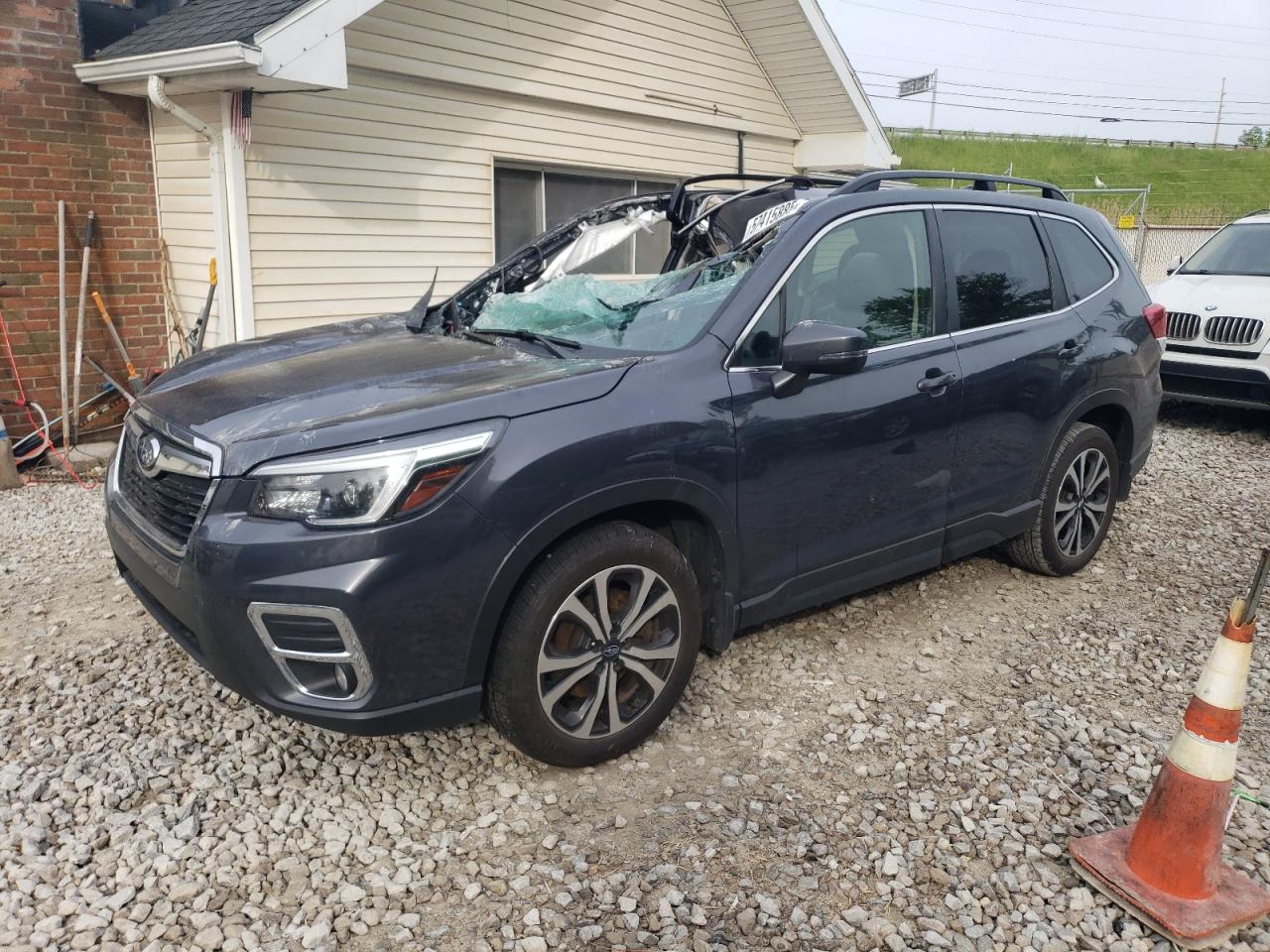 2021 Subaru Forester Limited продається в Northfield, OH - Front End