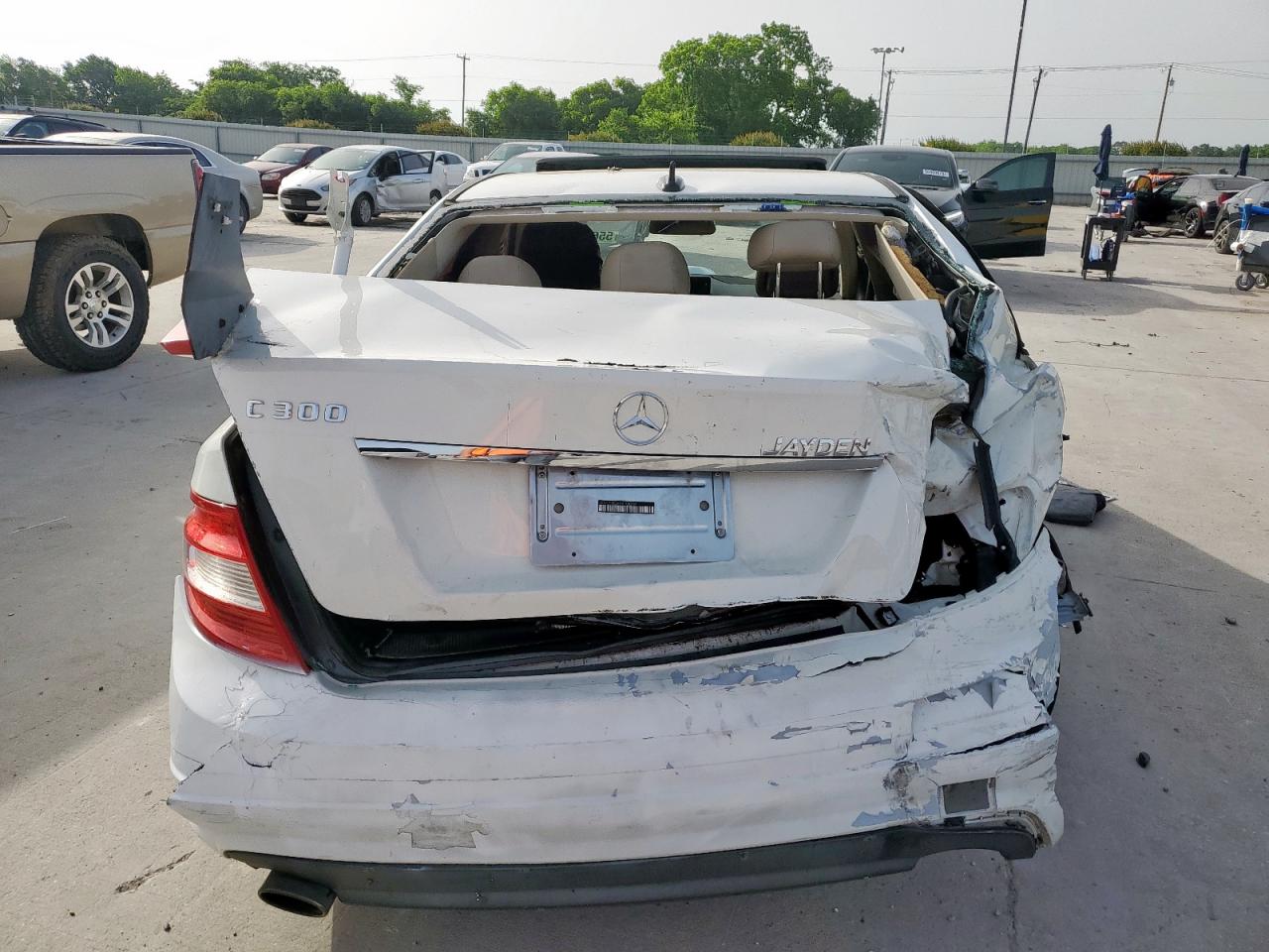 2010 Mercedes-Benz C 300 VIN: WDDGF5EBXAR104504 Lot: 55667645