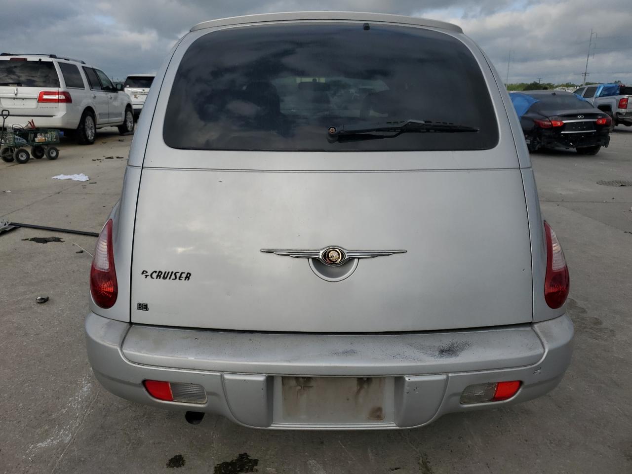 2010 Chrysler Pt Cruiser VIN: 3A4GY5F98AT164718 Lot: 57040915