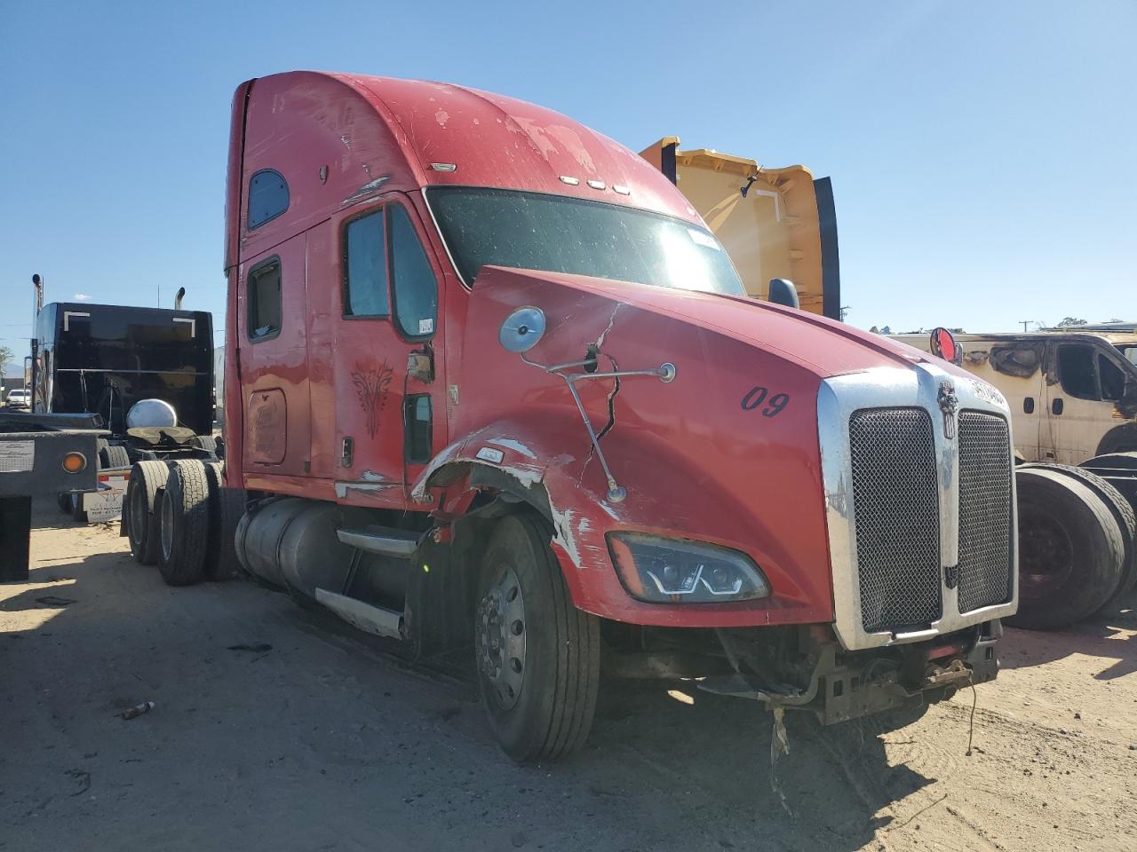 2013 Kenworth Construction T700 for Sale in Sun Valley, CA - Rollover