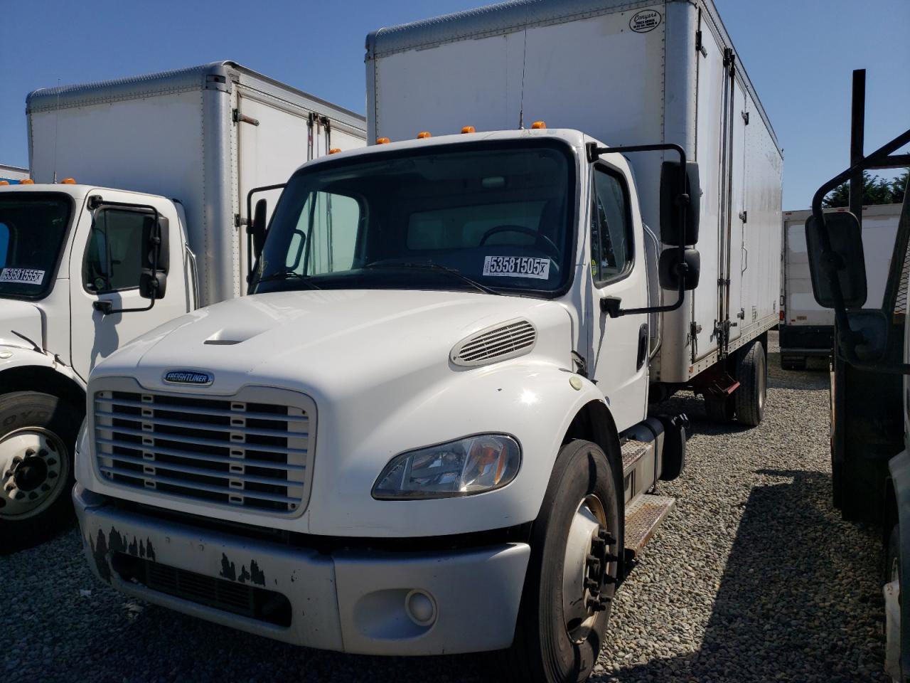 Graham, WA에서 판매 중인 2017 Freightliner M2 106 Medium Duty - Minor Dent/Scratches