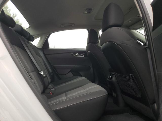 2024 KIA FORTE EX  