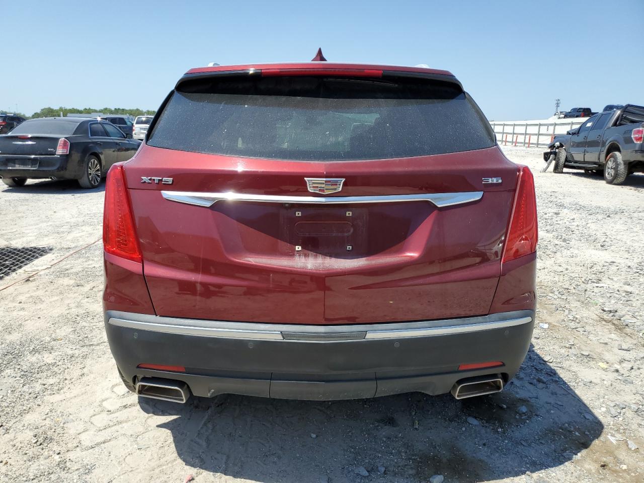 2018 Cadillac Xt5 Luxury VIN: 1GYKNCRS1JZ231075 Lot: 57050695