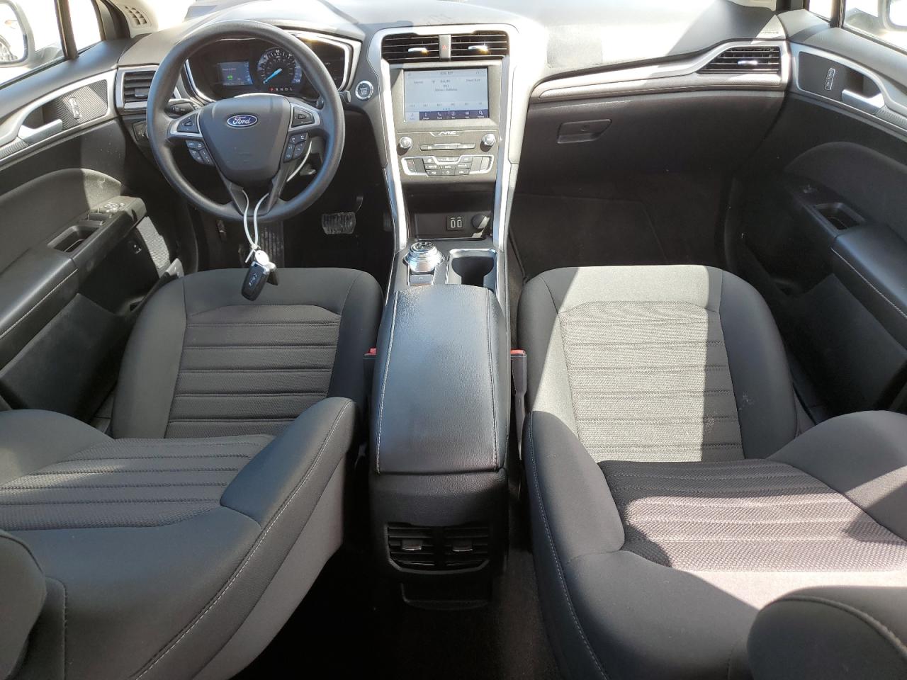 2020 Ford Fusion Se VIN: 3FA6P0LU8LR262458 Lot: 54022795