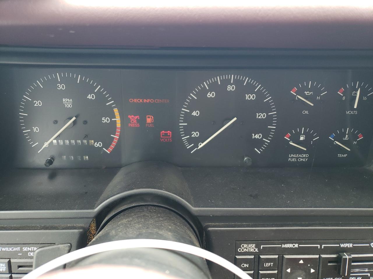 1987 Cadillac Allante VIN: 1G6VR3172JU1012C7 Lot: 57248975