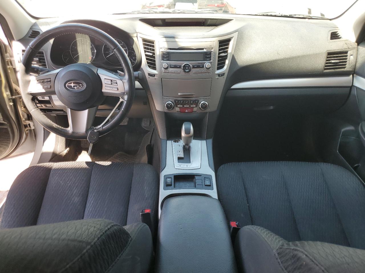 2010 Subaru Legacy 2.5I Premium VIN: 4S3BMBG63A3241621 Lot: 56674015