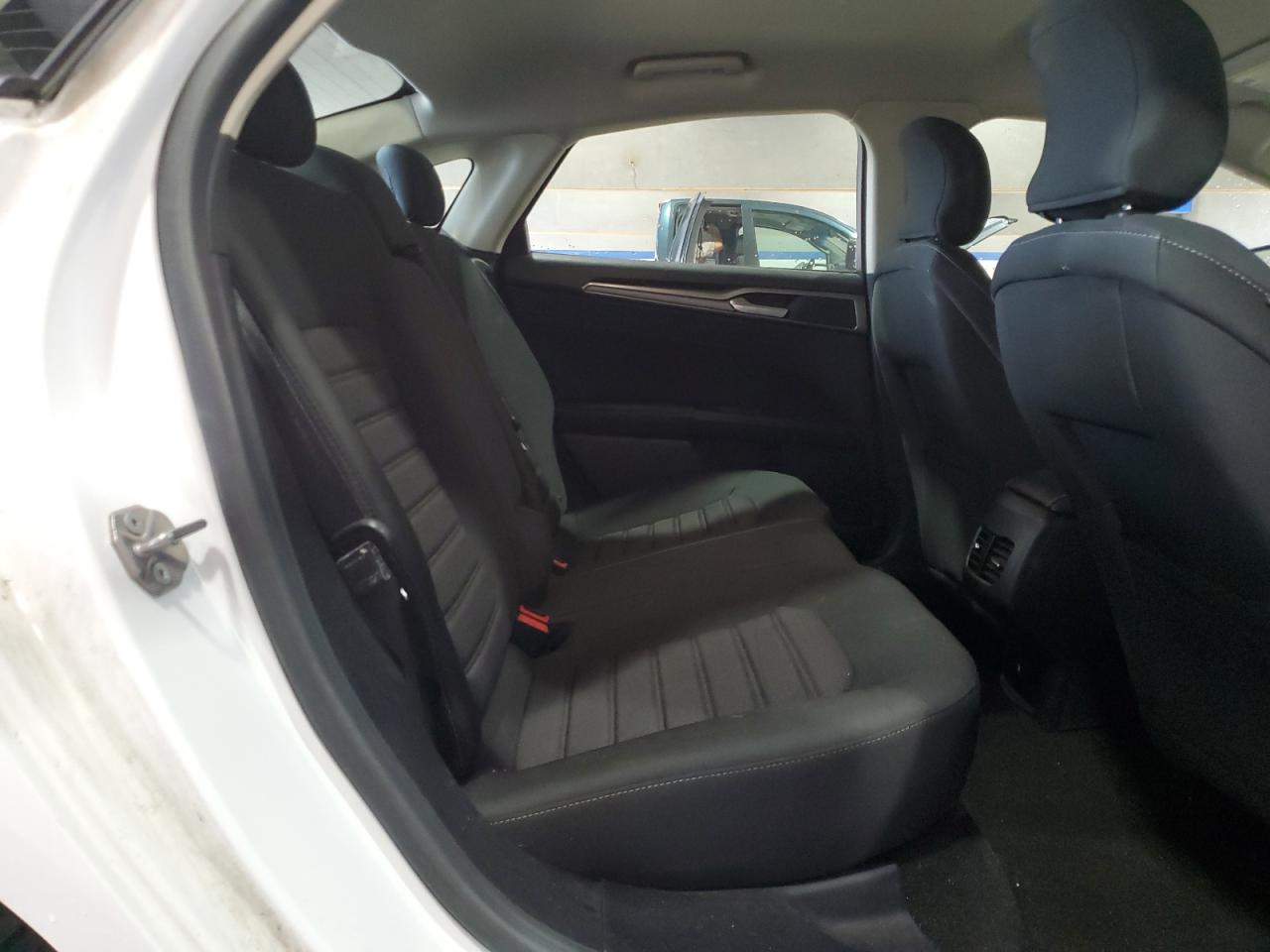 2019 Ford Fusion Se VIN: 3FA6P0LU3KR285130 Lot: 58979535